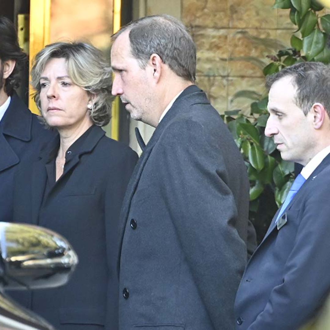 La familia Gómez-Acebo, visiblemente emocionada, despide a la infanta Pilar