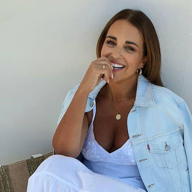 look pau eche vestido blanco