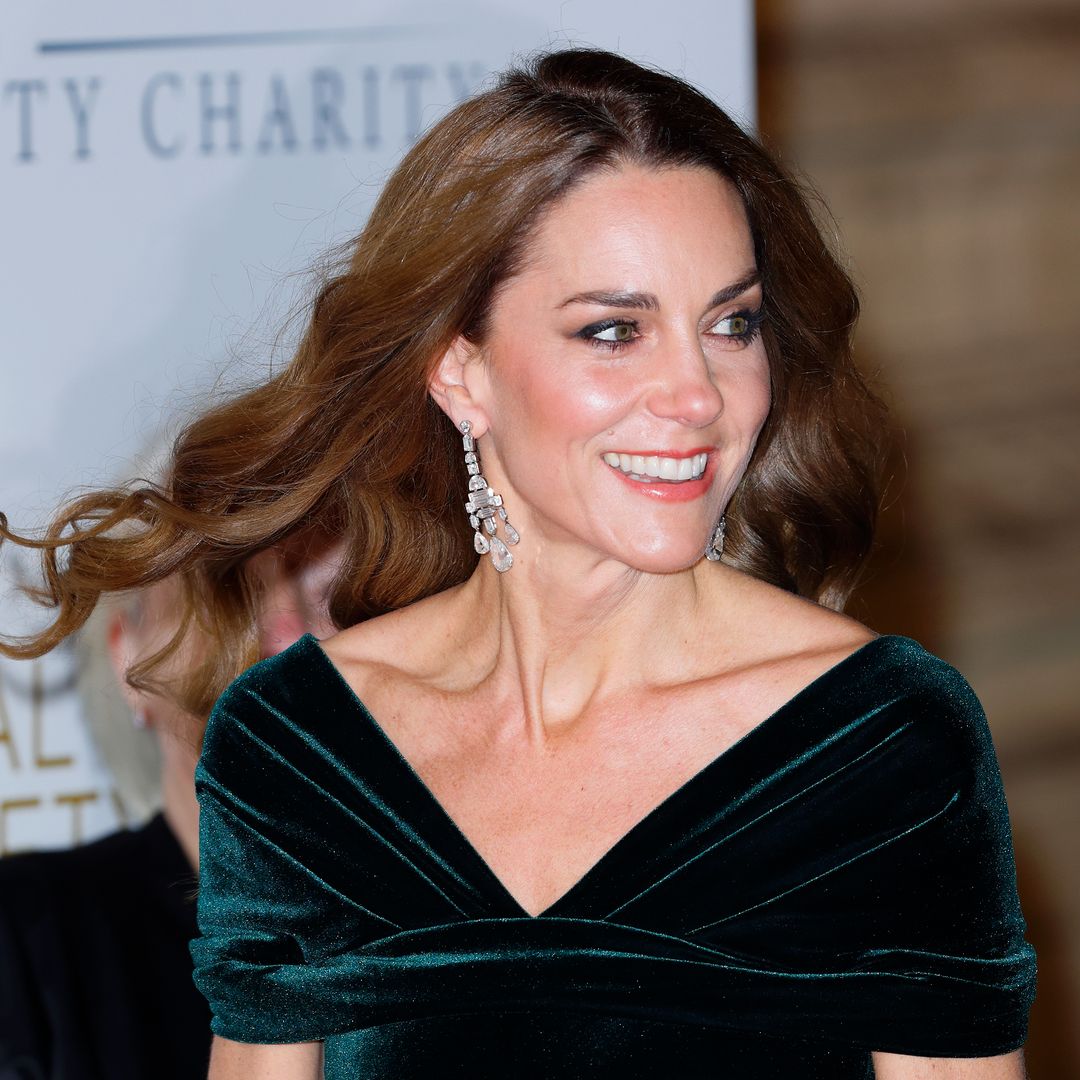 Kate Middleton vuelve a inspirarse en la princesa Diana con un vestido de gala