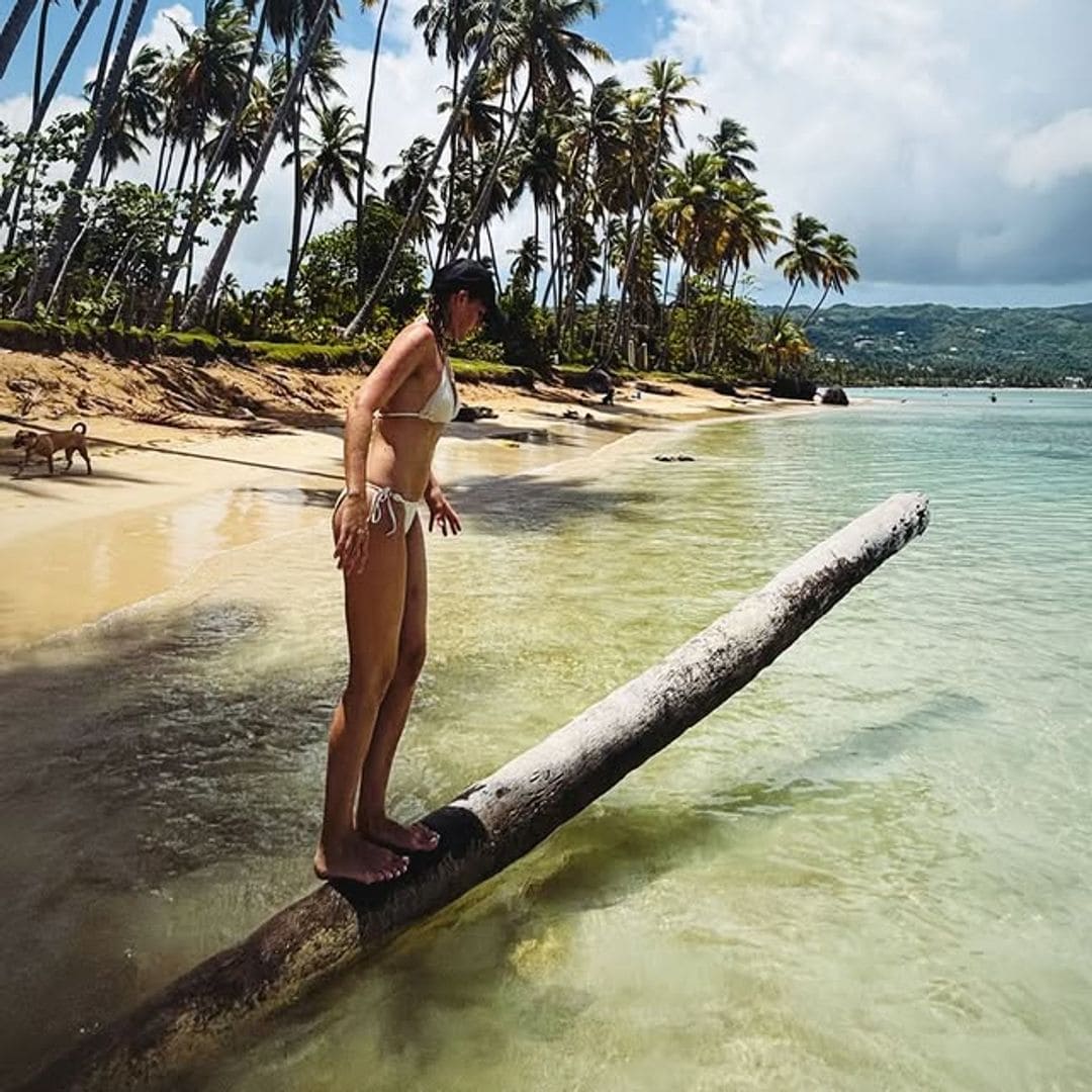 Andrea Ropero arrasa con su foto en bikini desde una playa paradisíaca