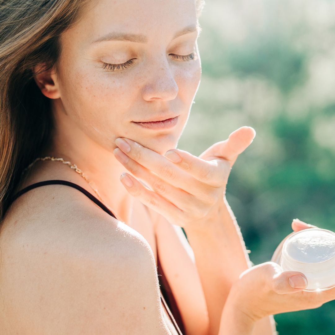 El mejor tratamiento facial para recuperar tu piel depués del sol y alisar las arrugas