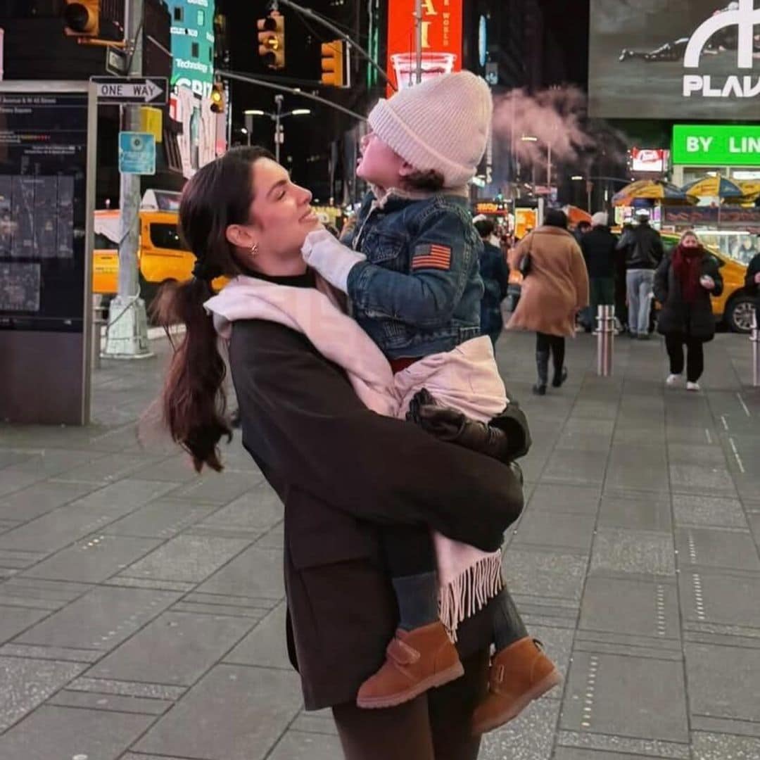 Nadia Ferreira vive la magia de Nueva York con Marquitos en un recorrido por Times Square