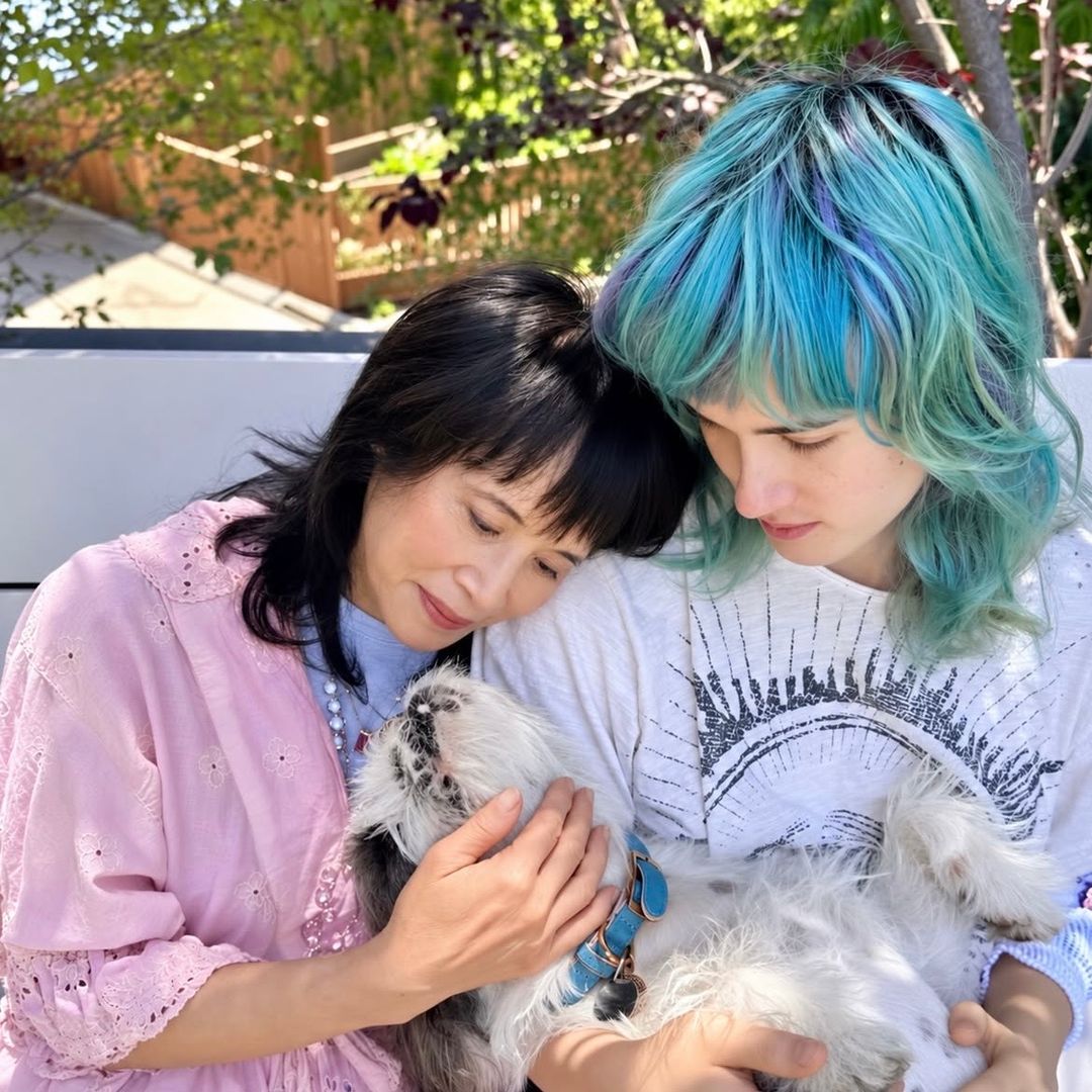 La actriz de 'Friends', Lauren Tom, desvela que su hija de 25 años padece cáncer de huesos