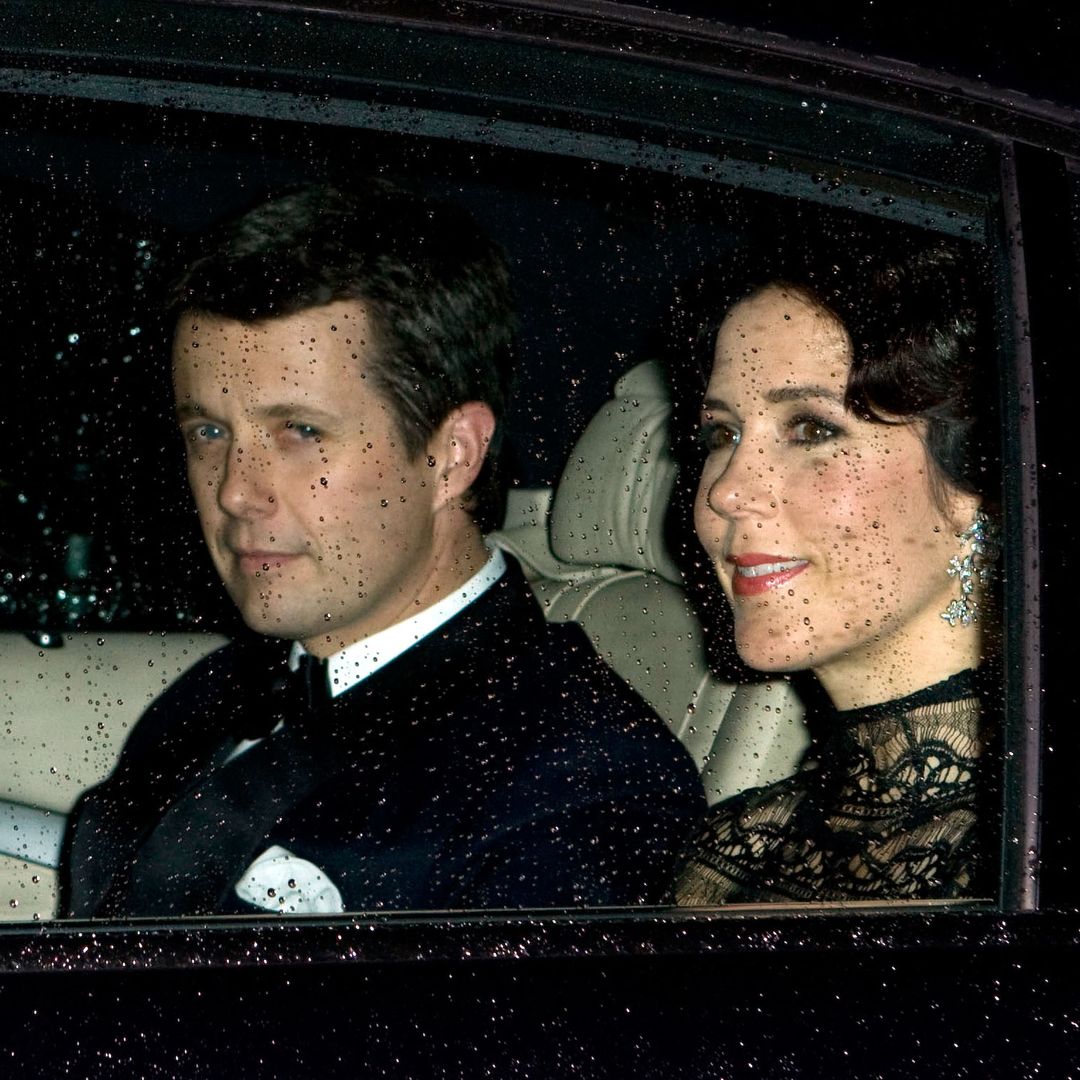 ¿Quieres conducir como la realeza? El coche que Federico y Mary recibieron en su boda, puede ser tuyo