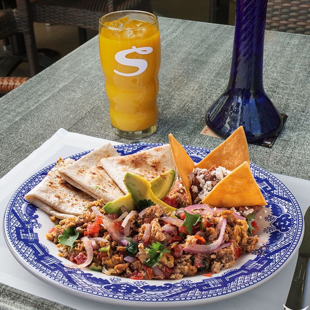 Este desayuno es perfecto para aquellos que quieren expandir sus horizontes y probar algo diferente.