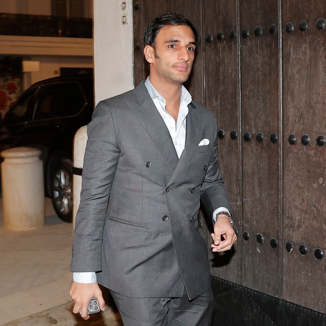 Manuel Vega posa por primera vez con su nueva novia en plena tormenta mediática por la ruptura de su ex, Tana Rivera