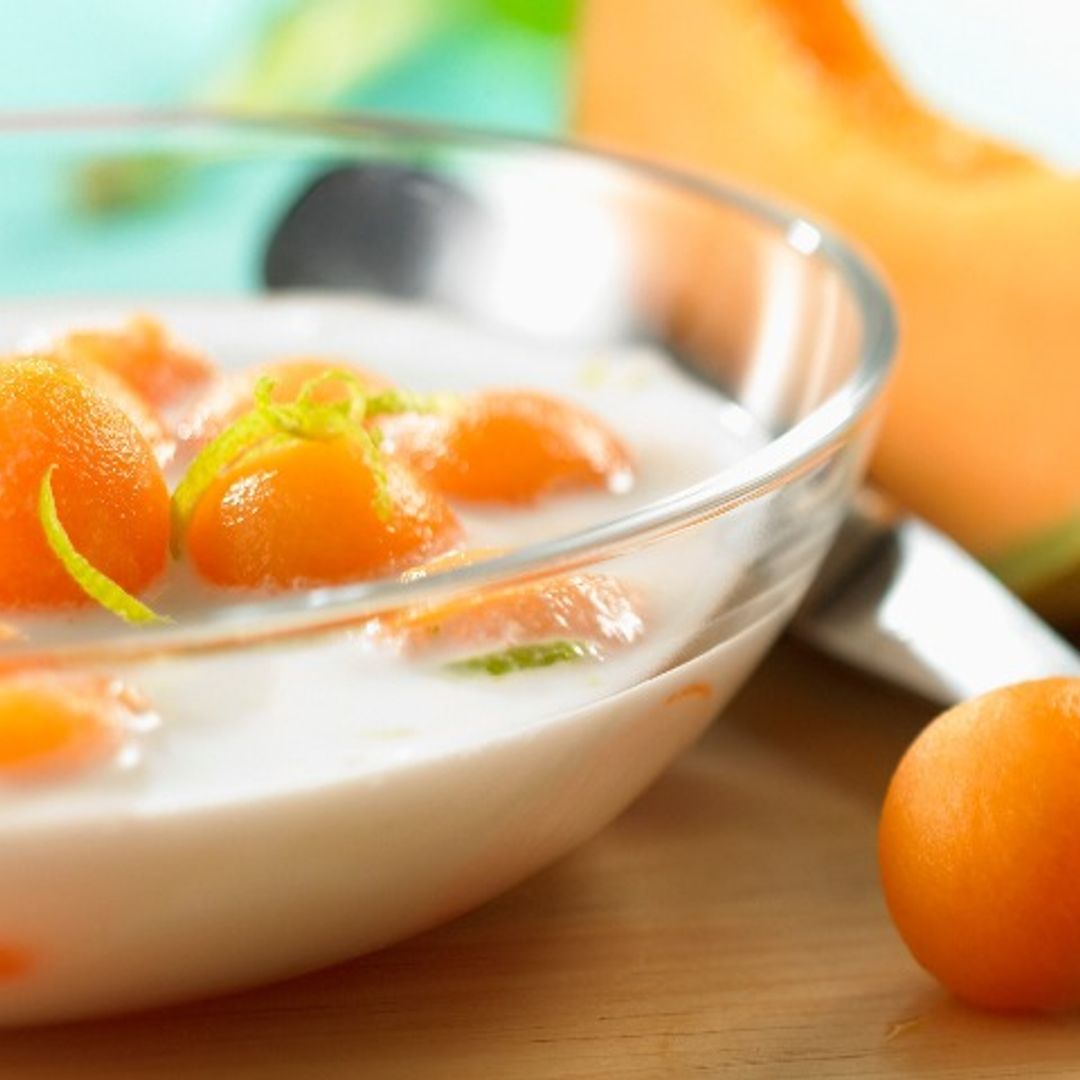 Sopa de melón con leche de coco