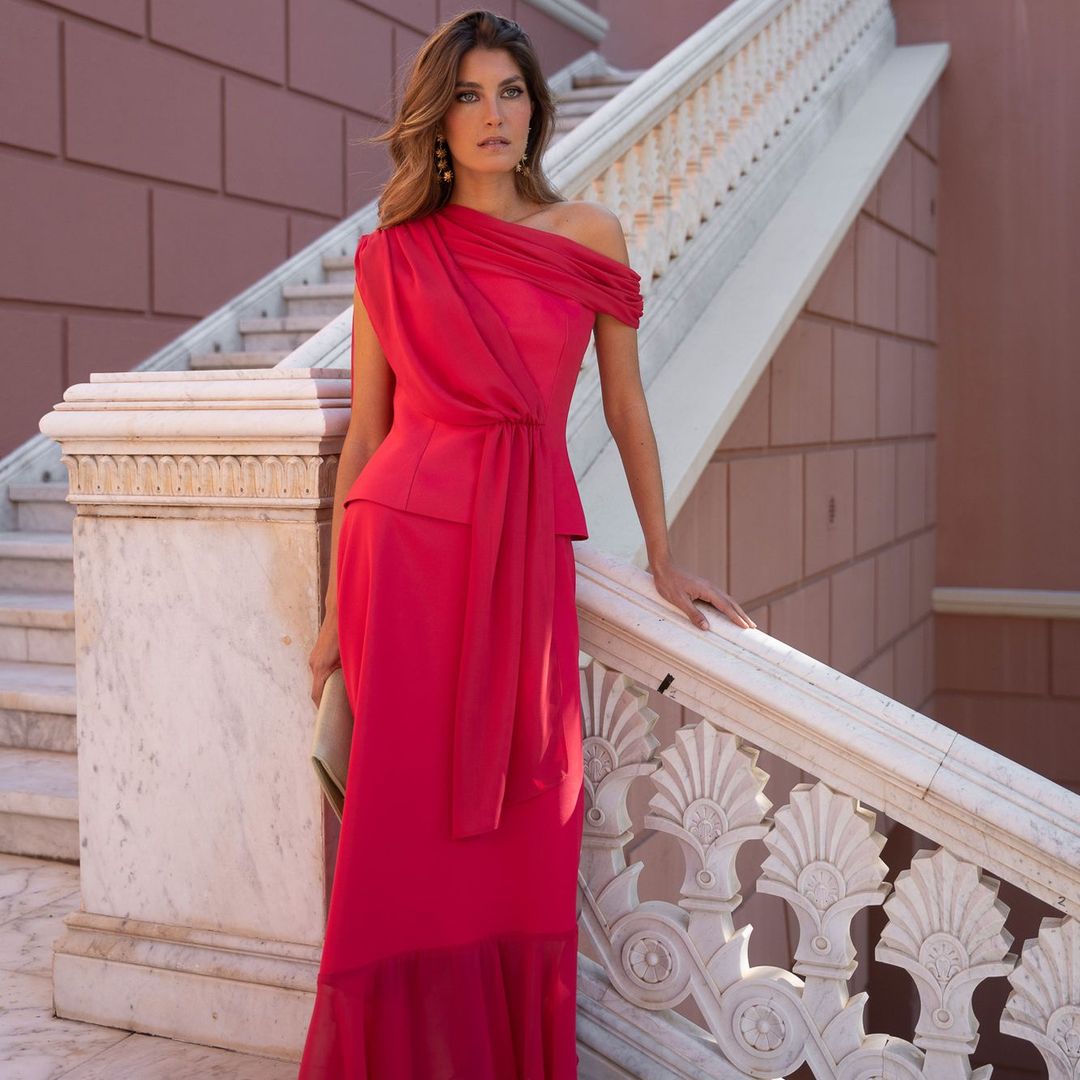 Vestidos y conjuntos de invitada que puedes llevar a una boda y también a la Feria de Abril 