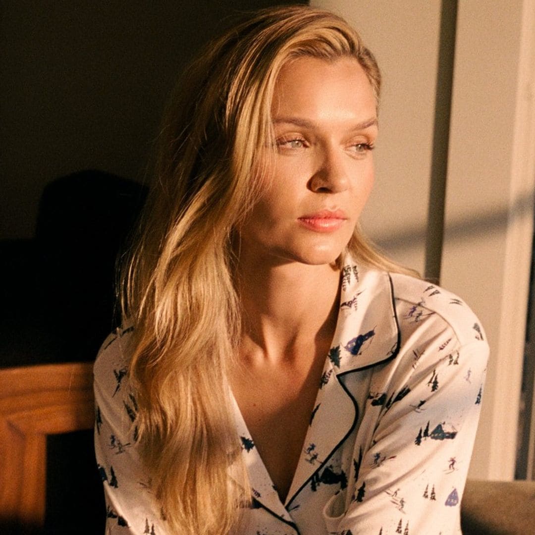 Pilar García, peluquera: "El pelo por la noche puede perder hidratación y enredarse si lo dejamos suelto"