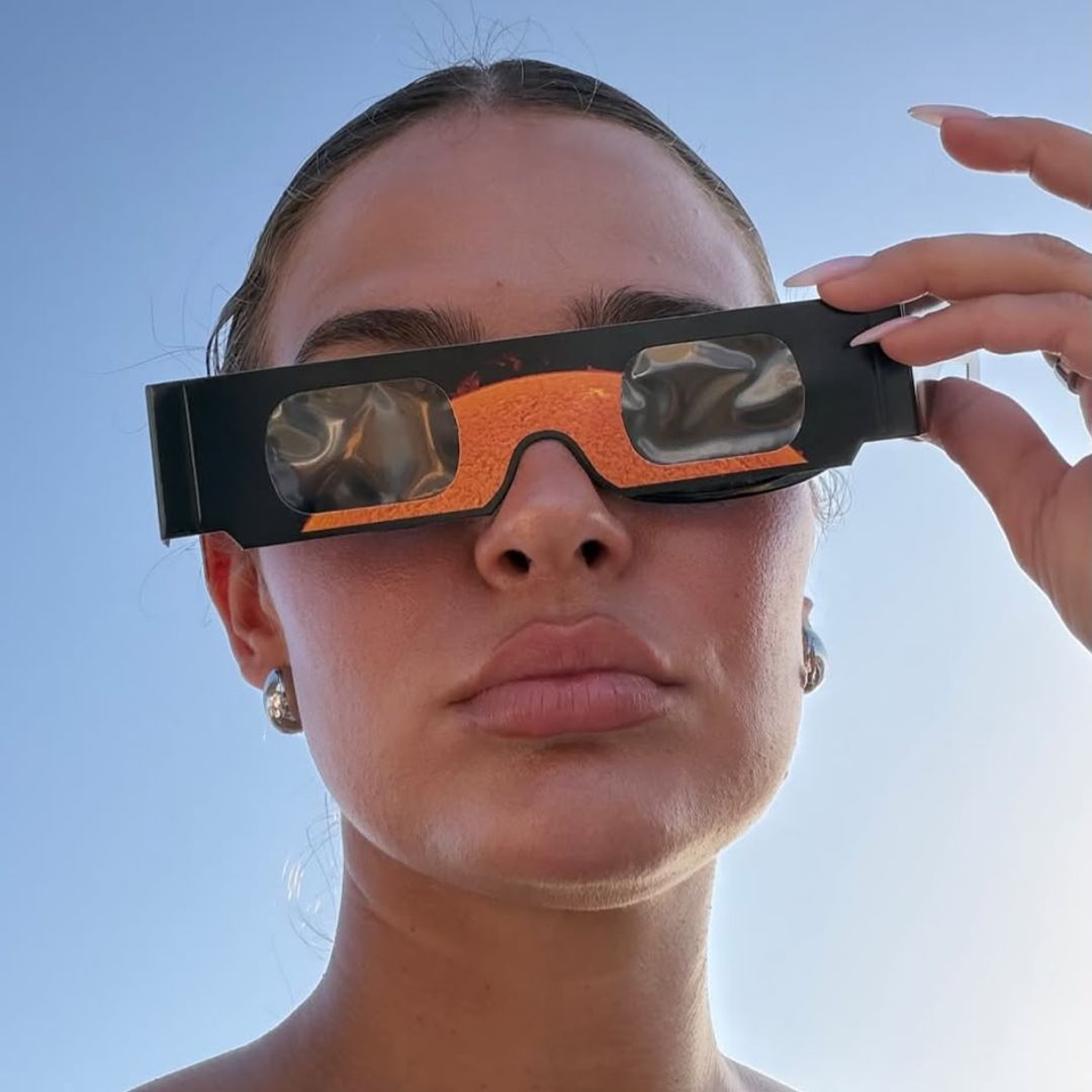 Paz Vega, Laura Escanes a Miguel Ángel Silvestre: las fotos de cómo han vivido el eclipse solar total