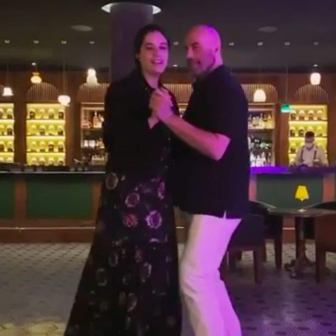 El emotivo baile con el que John Travolta y su hija han rendido homenaje a Kelly Preston