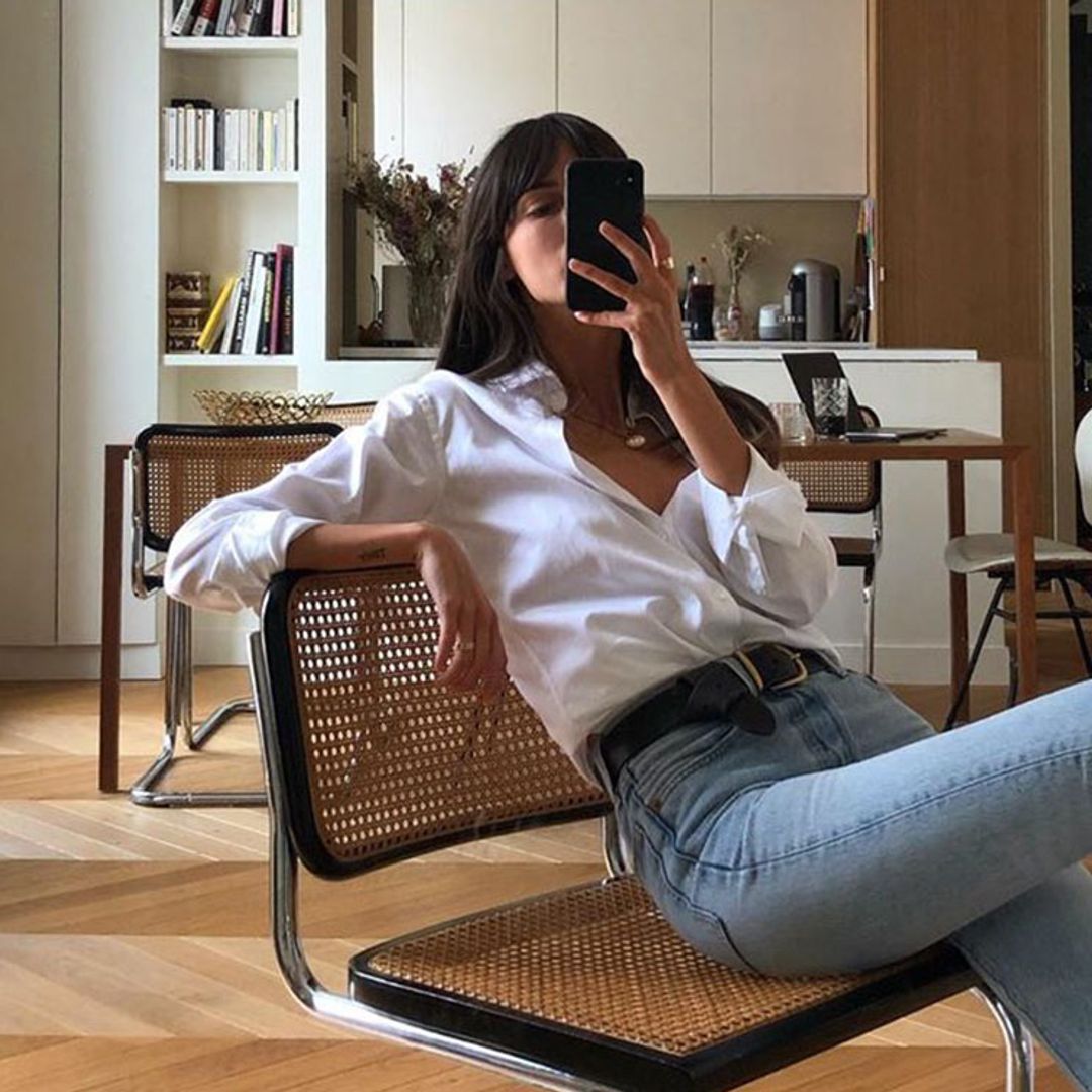 La camisa blanca, el básico que también salvará tus looks de verano