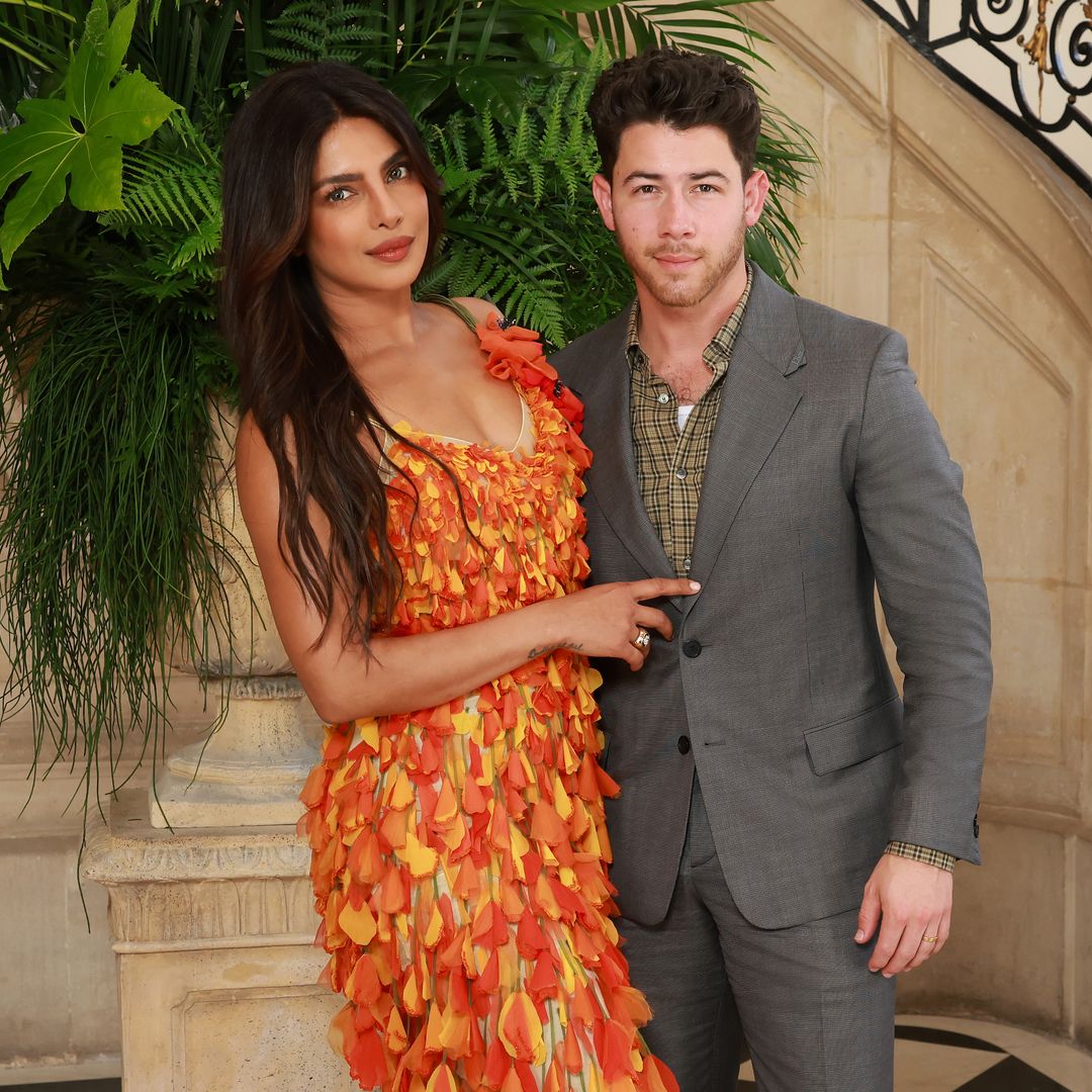 El romántico viaje de Nick Jonas y Priyanka Chopra por España, navegando en el Mediterráneo para celebrar el 44 cumpleaños de la actriz