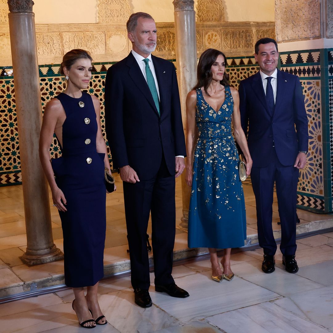 Manuela Villena elige un vestido de Inés Domecq con transparencias para su cita con los Reyes en Sevilla