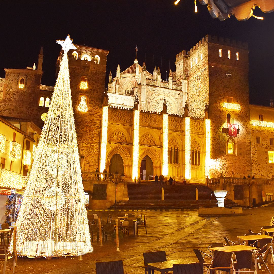 Monasterio de Guadalupe, Cáceres, en Navidad