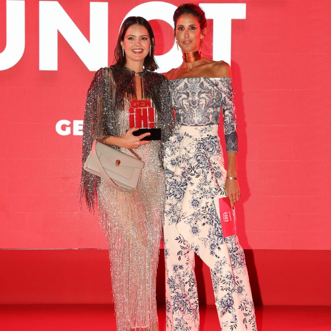 La historia del conjunto estampado con el que Inés Domecq ha entregado el Premio Gen ¡H! a su amiga Isabelle Junot