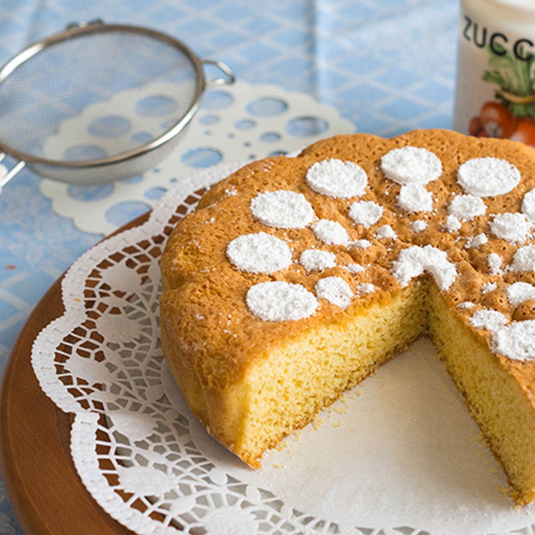Bizcocho de limón con leche condensada, un capricho para los muy golosos