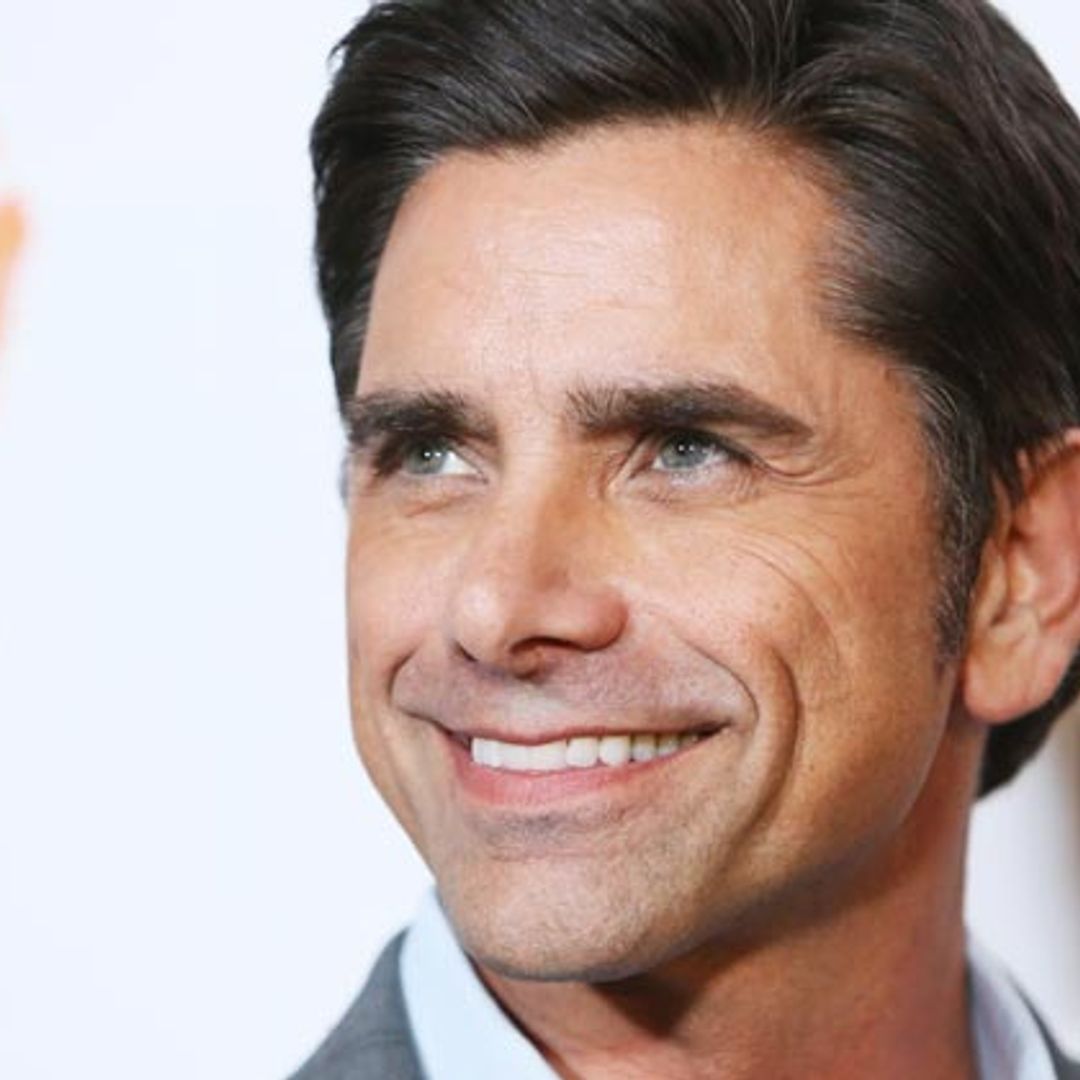 ¿Quién es la bella novia de John Stamos, tío Jesse en 'Padres Forzosos'?
