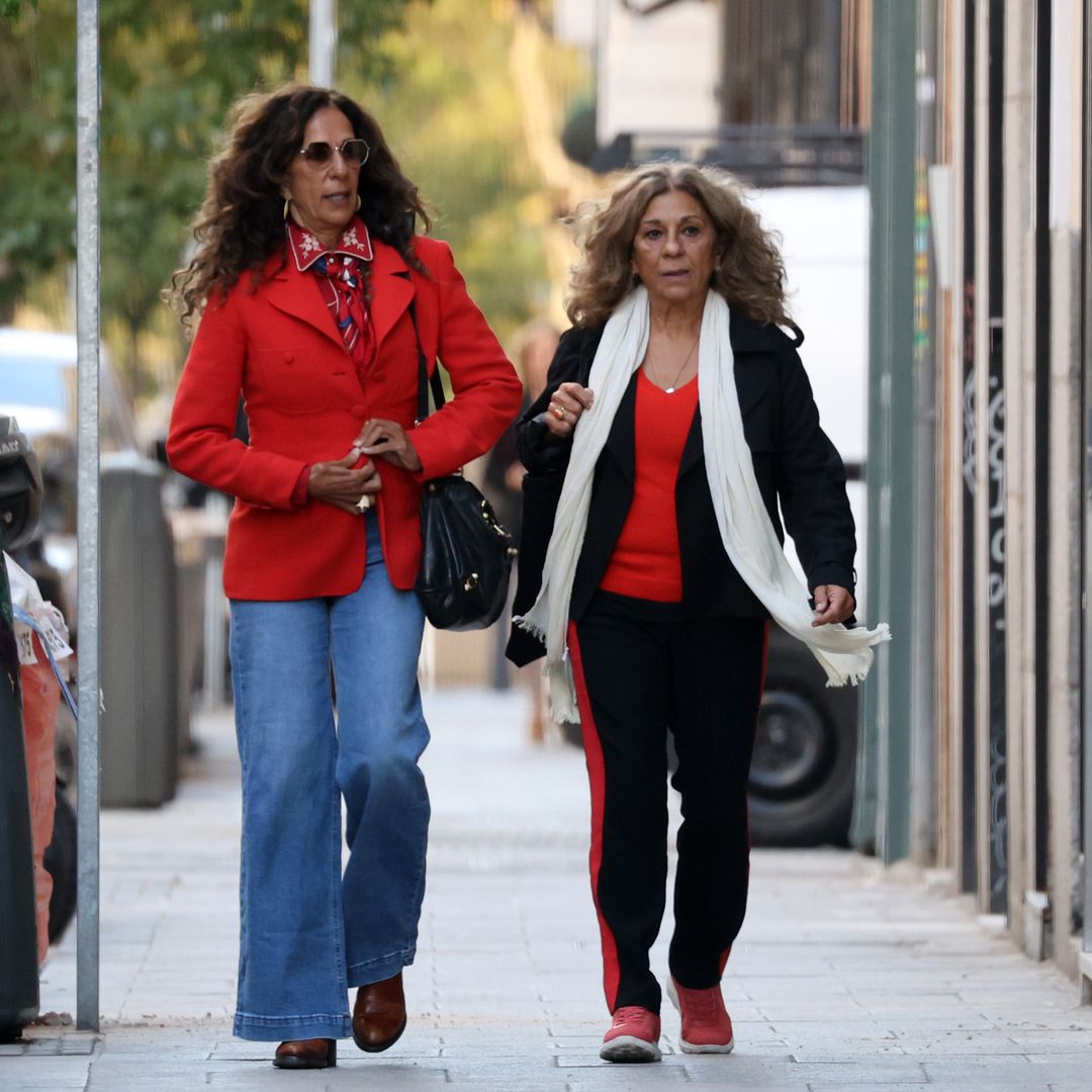 La familia Flores, unida en Madrid: Rosario y Lolita Flores disfrutan de un plan muy especial con sus hijos, Pedro Antonio y Guillermo Furiase