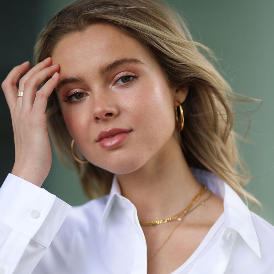 Joyas clásicas o de colores para transformar tus looks de verano