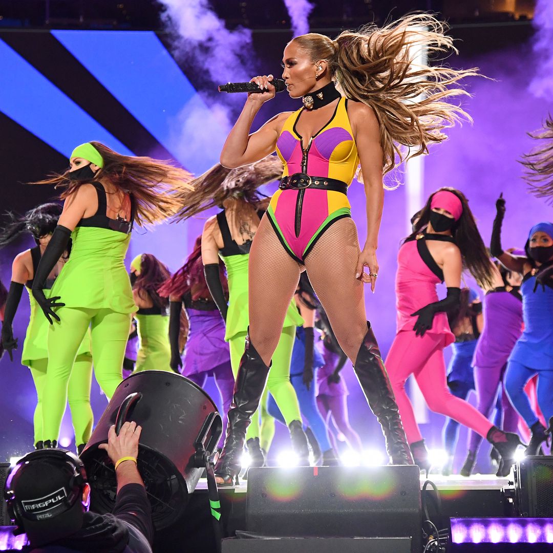Jennifer Lopez sufre una aparatosa caída y se rompe la nariz: las fotos del momento