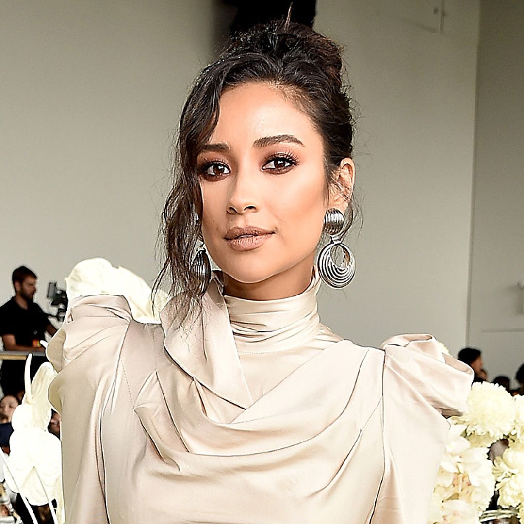 Shay Mitchell sorprende anunciando que está embarazada ¡y sale de cuentas el mes que viene!