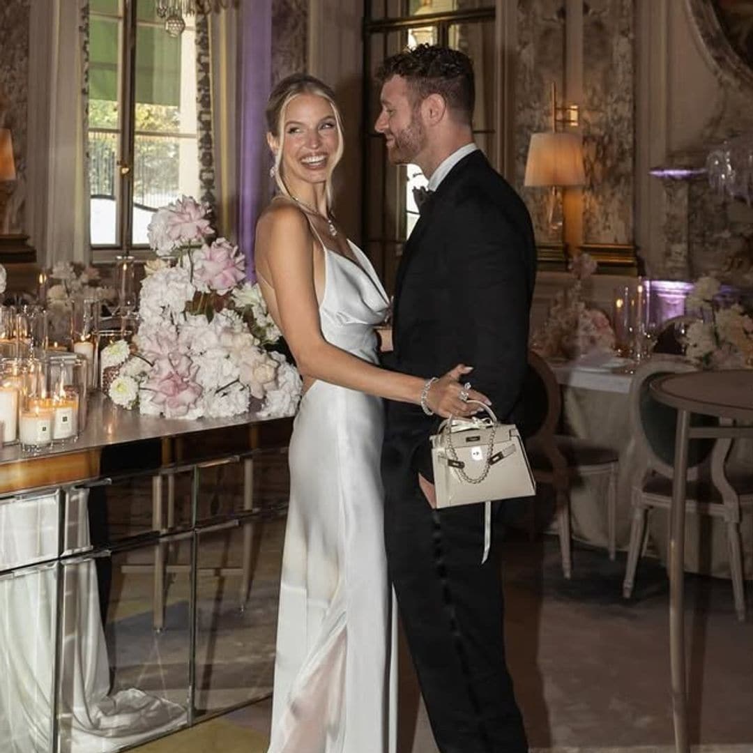 Satén, pedrería y flecos: los dos vestidos de novia que Leonie Hanne ha llevado en París antes de casarse