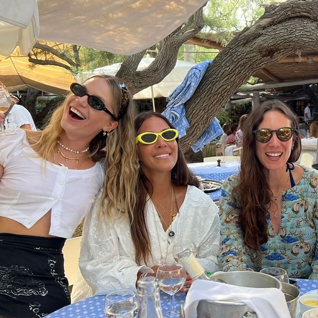 La ruta griega de Tatiana Santo Domingo para celebrar el cumpleaños de su amiga Eugenie Niarchos con su exclusiva pandilla