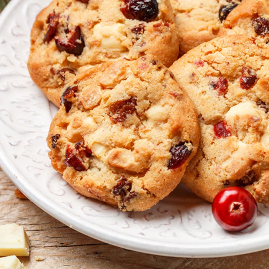 Muy dulce: Si preparas estas galletas de chocolate y arándanos… ¡no sobrará ni una!