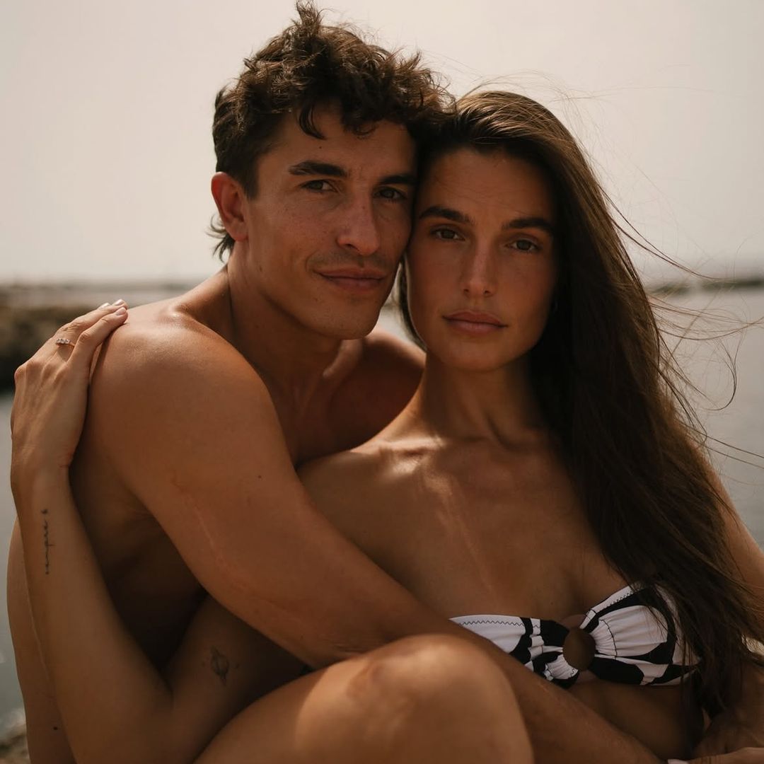 Las fotos más apasionadas de Marc Márquez con Gemma Pinto en Menorca antes de volver al trabajo
