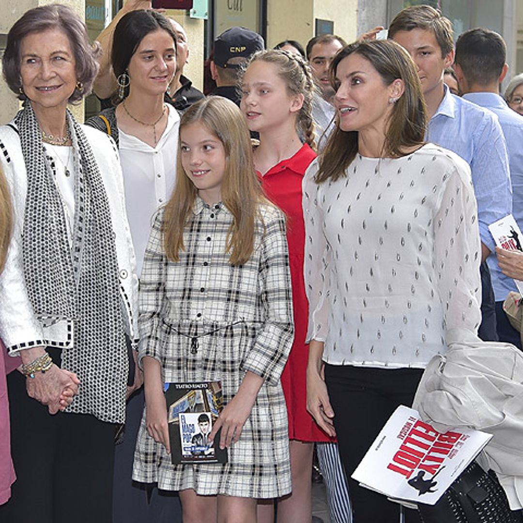 El plan familiar de la reina Letizia con sus hijas, su madre y doña Sofía antes de irse de viaje