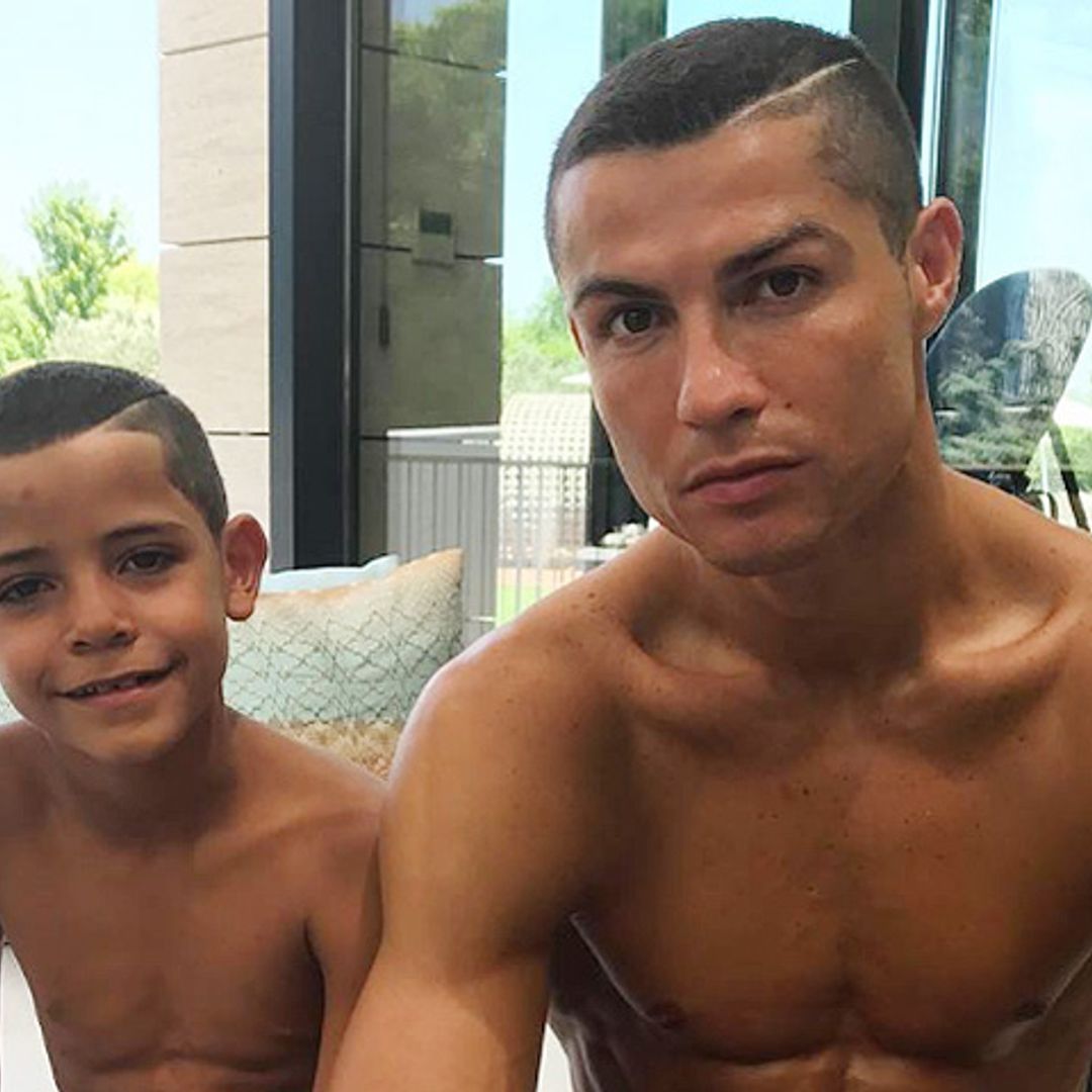 ¿Qué hace Cristiano Ronaldo mientras todos hablan de él?