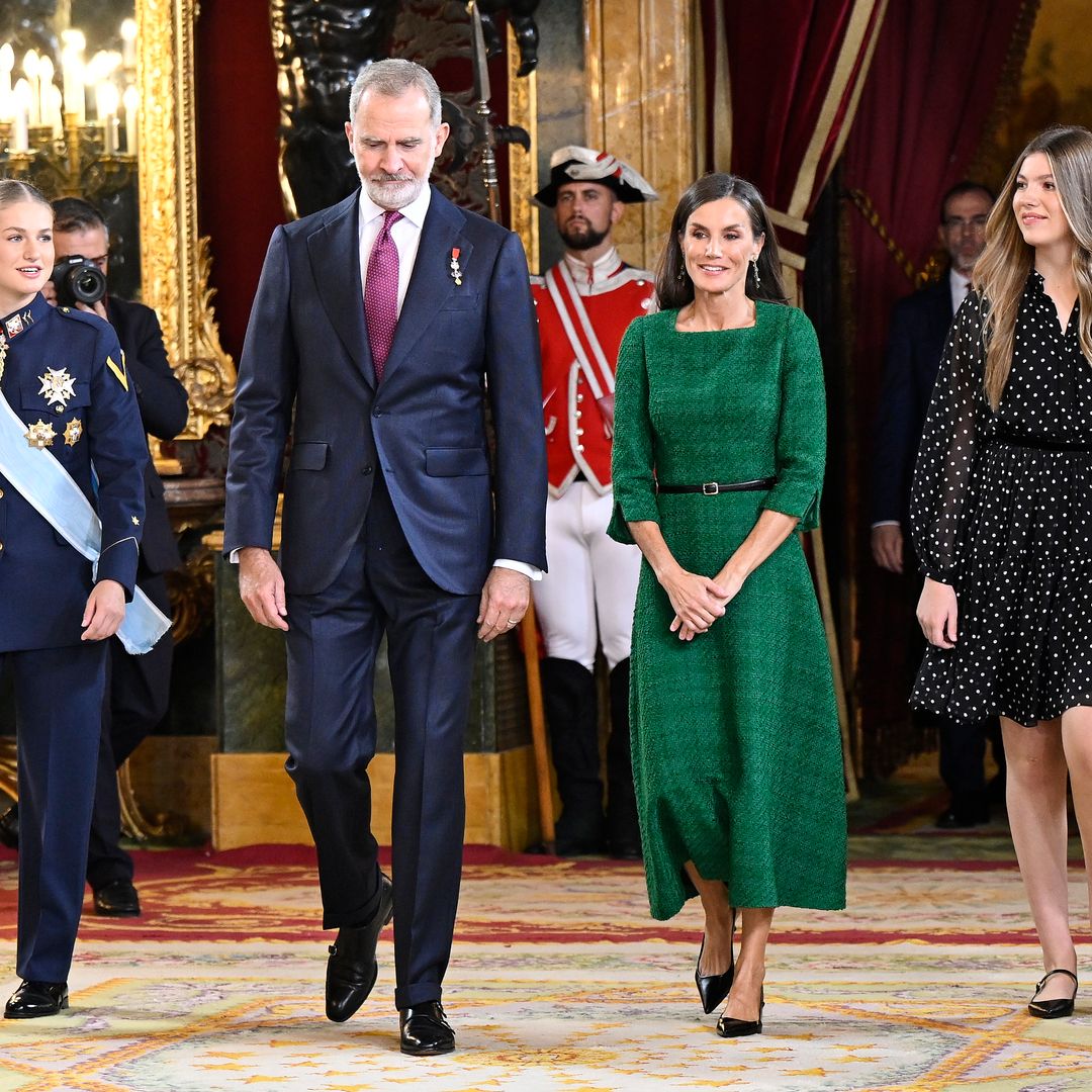 Histórica recepción en el Palacio Real: la infanta Sofía se une por primera vez a los reyes Felipe y Letizia y a Leonor