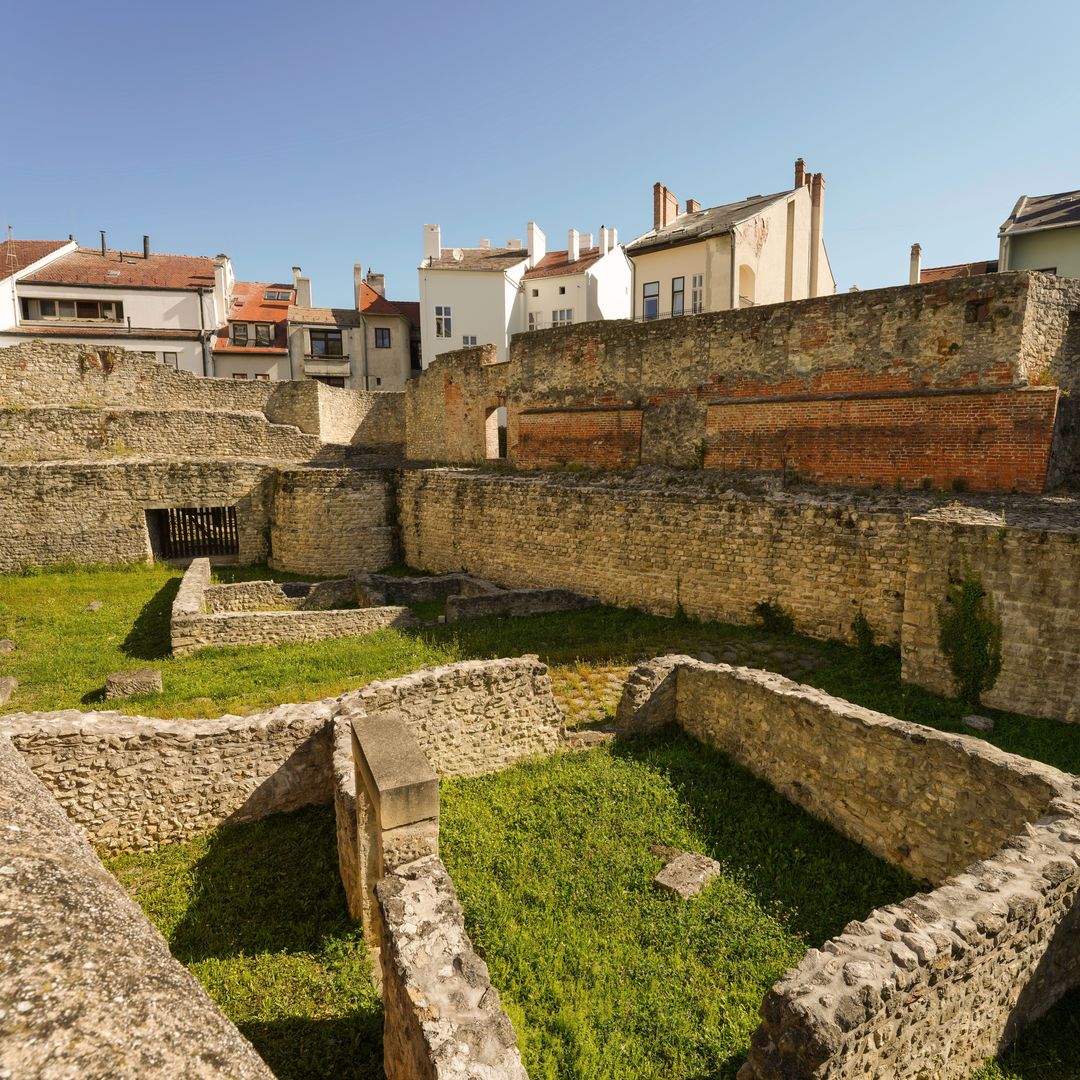 Parque arqueológico de las ruinas romanas de Scarbantia en Sopron, Hungría