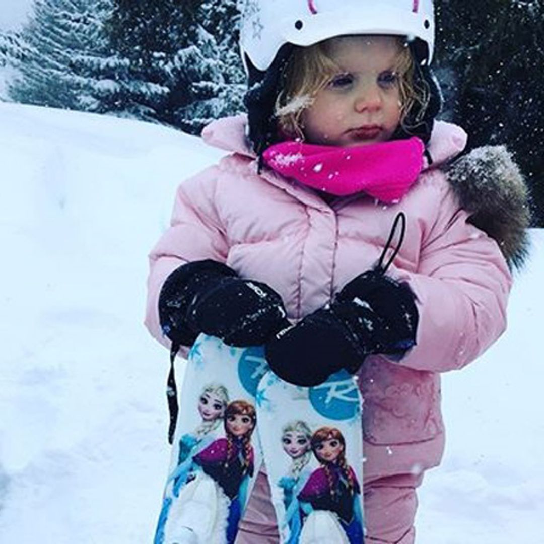 Gabriella de Mónaco hace sus pinitos como esquiadora con sólo tres años