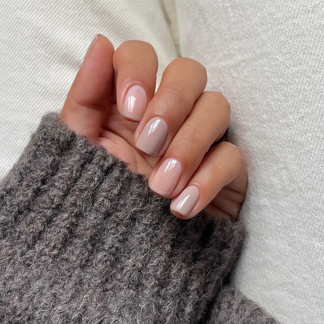 12 formas de llevar la manicura ‘beige’: el color elegante que se reinventa este invierno