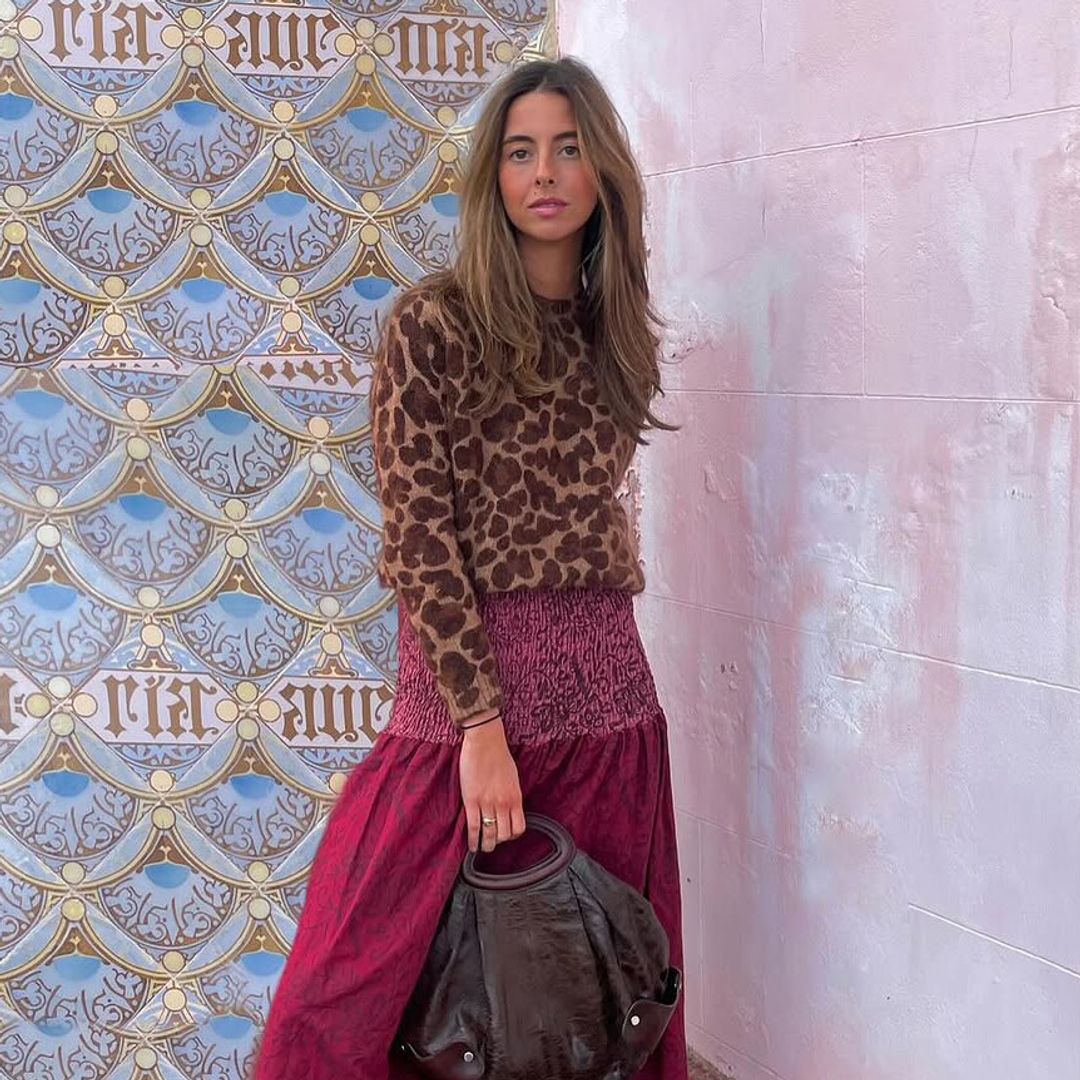 7 looks de otoño en los que la protagonista es una falda midi que demuestran por qué tienes que invertir en una esta temporada