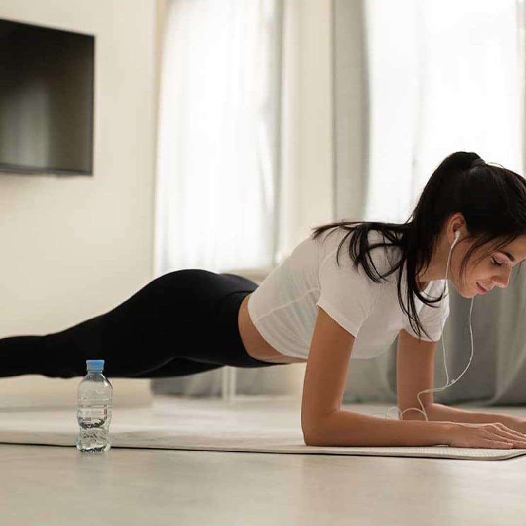 3 rutinas completas y básicas para entrenar en casa