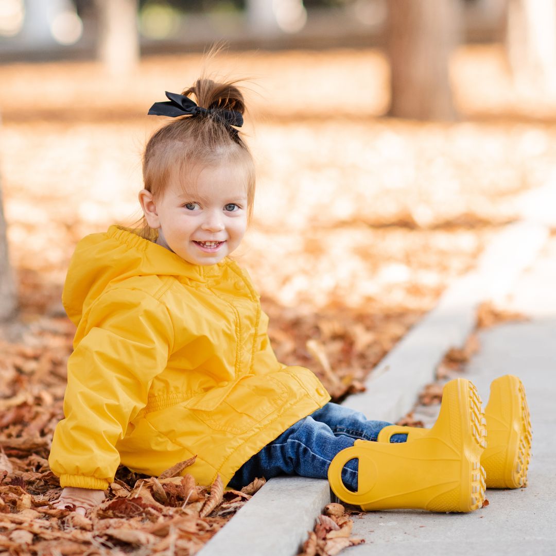 Cómo elegir unas botas de invierno ‘barefoot’ o respetuosas para los niños, según los expertos