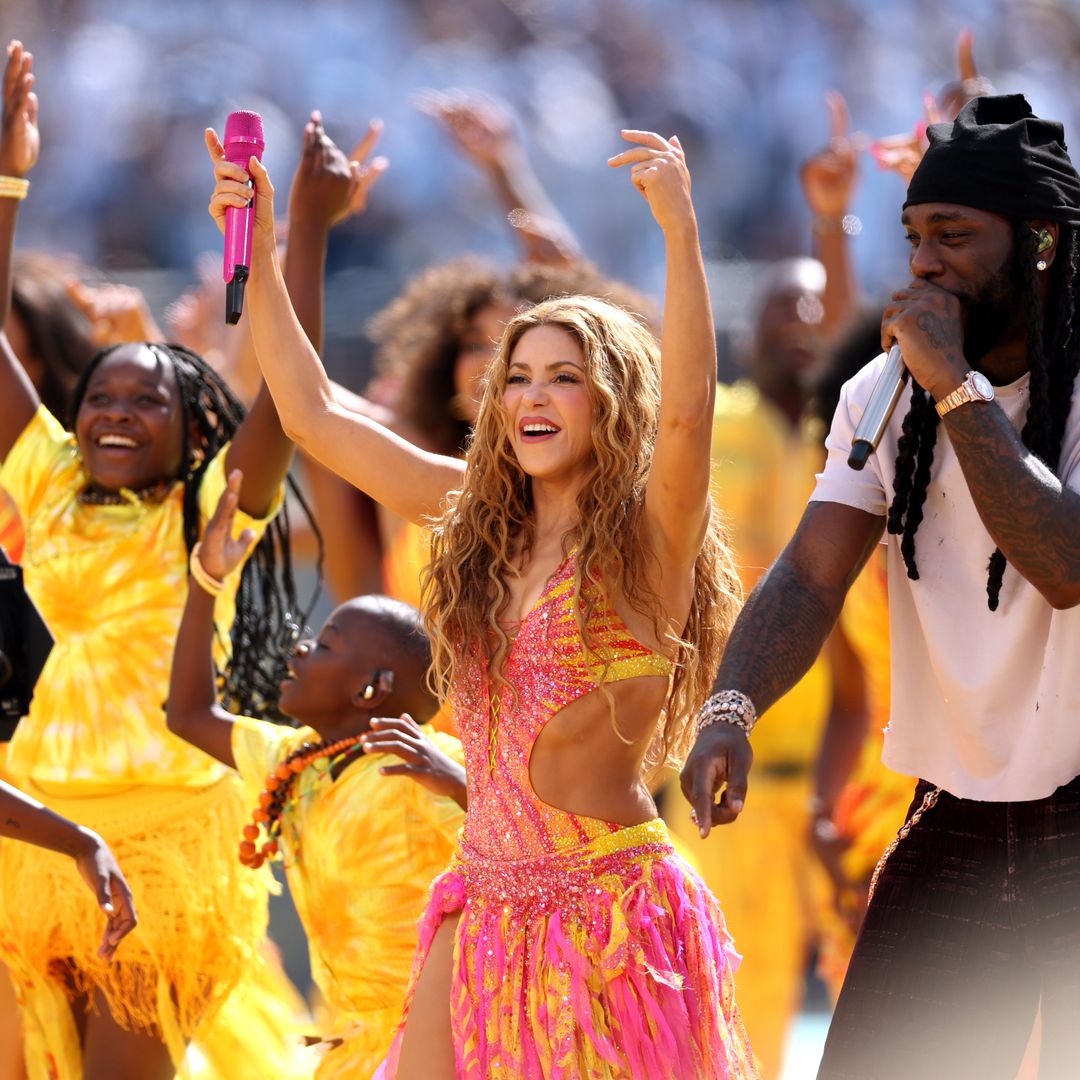 Shakira y Burna Boy se entregaron al máximo en la interpretación de 'Dai Dai'.
