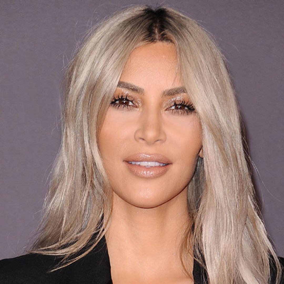 La sonrisa de Kim Kardashian esconde un truco de experto