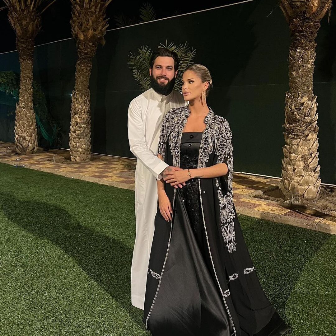 Así es la nueva vida de Jota Peleteiro: acaba de ser padre junto a la modelo Ajla Etemovic y se ha convertido al Islam