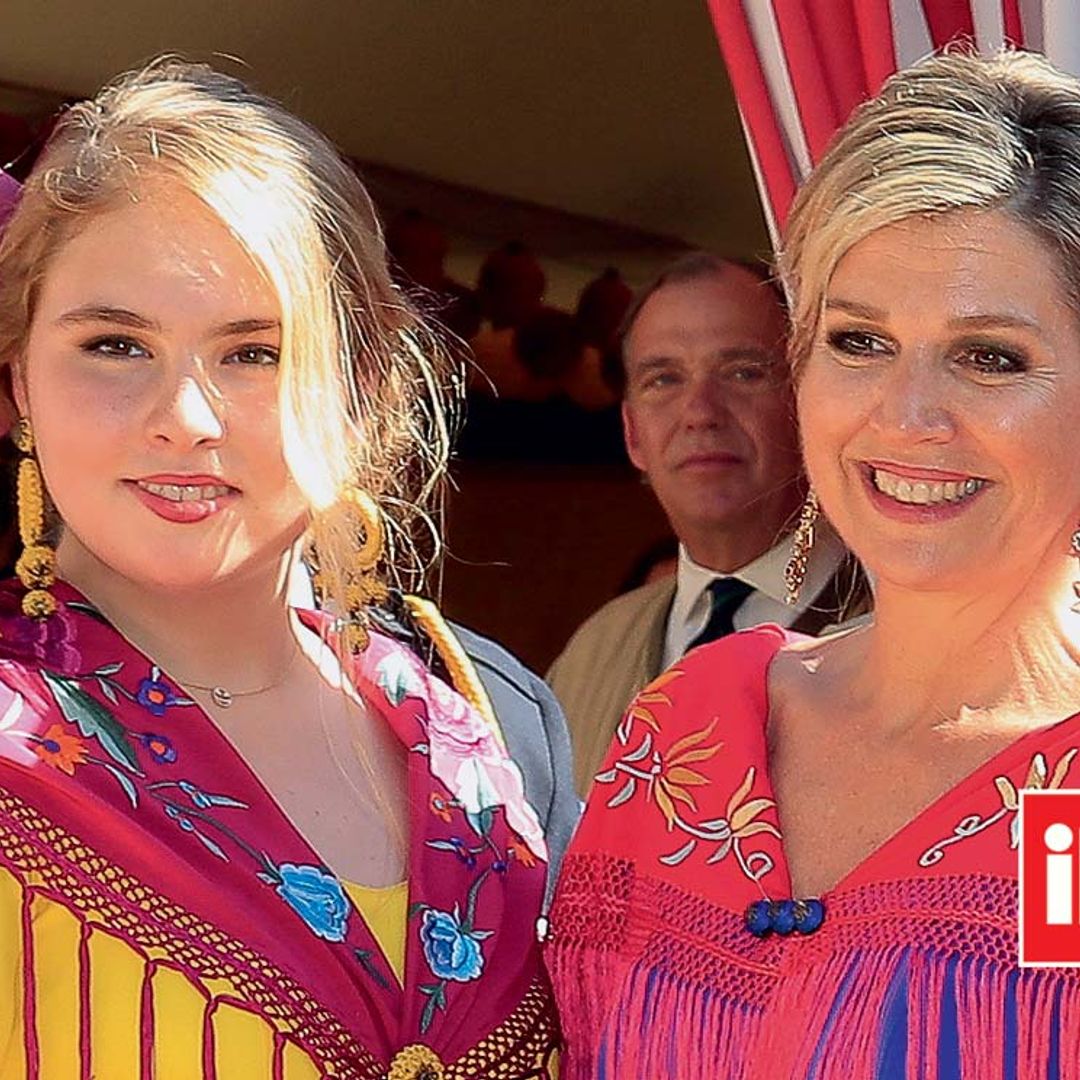 En ¡HOLA!, sorprendente y divertida visita a la Feria de Abril de la reina Máxima y su familia