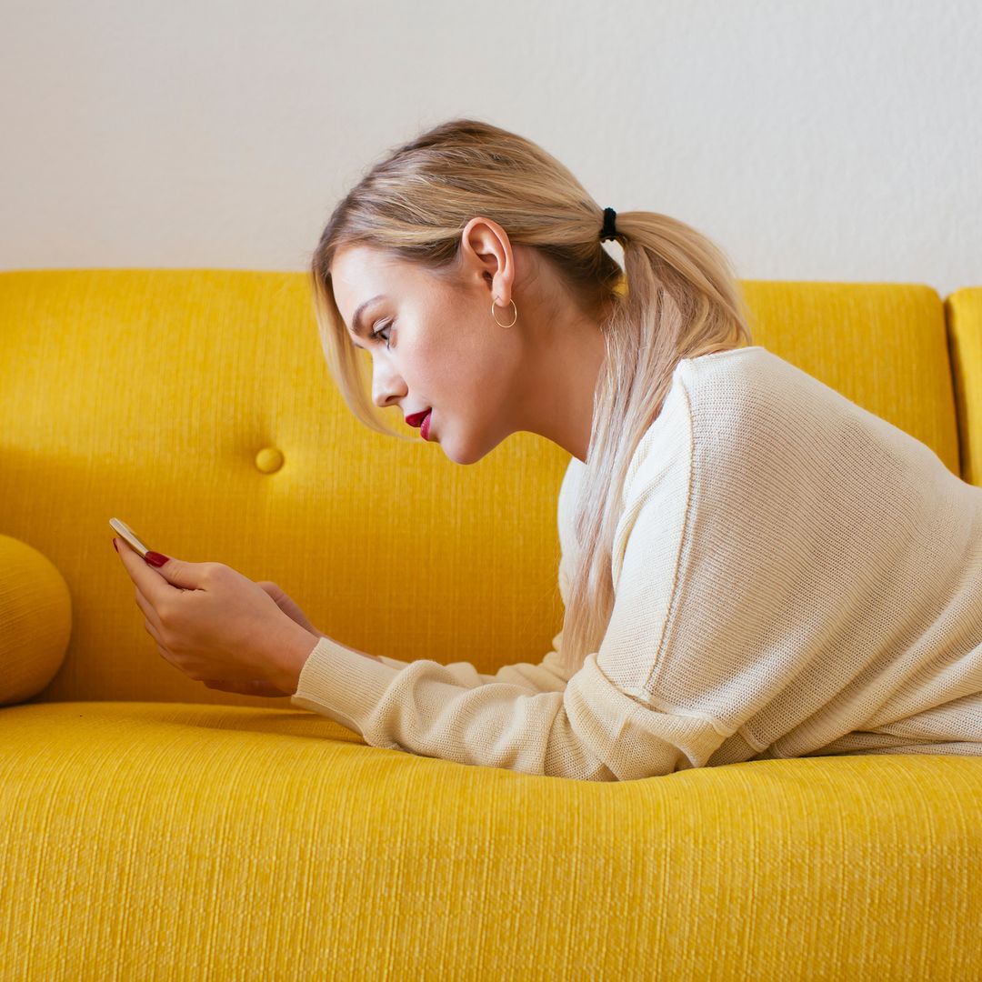 Por qué preferimos hablar por WhatsApp a las llamadas de teléfono: una psicóloga nos da los motivos