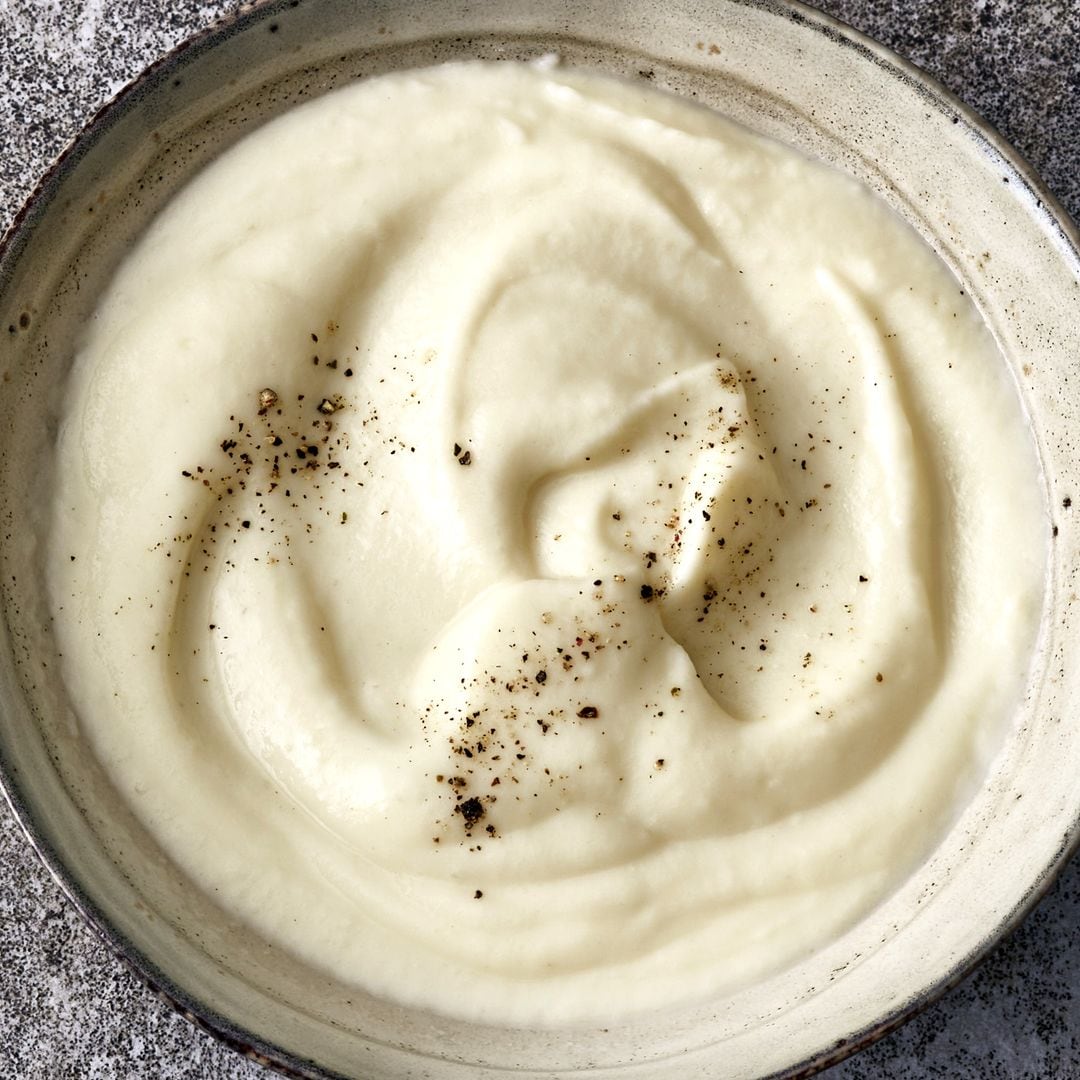 Sin harina, sencilla y baja en calorías: cómo hacer la ‘bechamel’ perfecta para que tus platos sean más ligeros