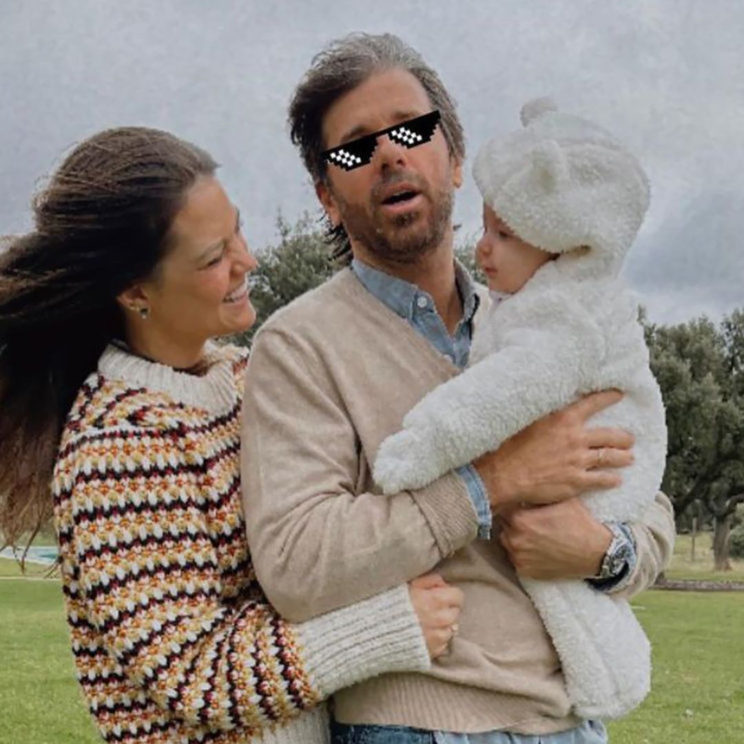 El inusual posado de Isabelle Junot y Álvaro Falcó con su hija Philippa