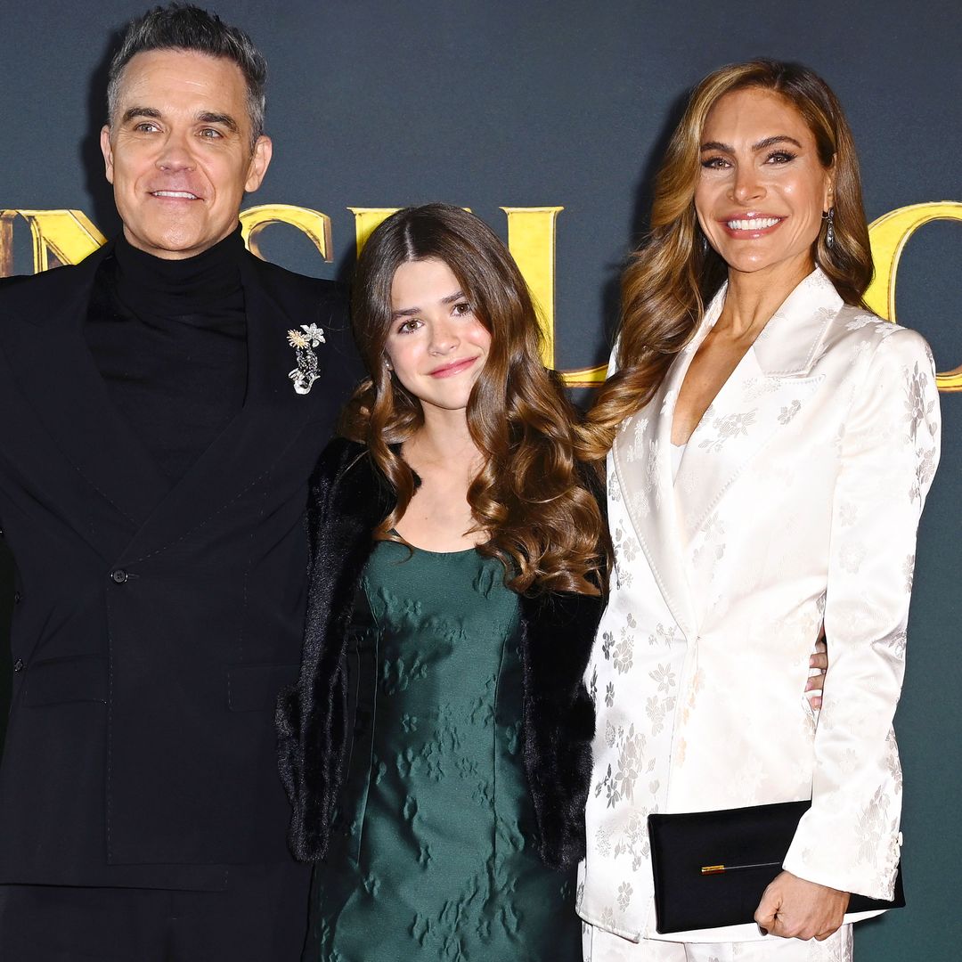 Robbie Williams, un padre "superorgulloso" en el debut como actriz de su hija Teddy, de 13 años