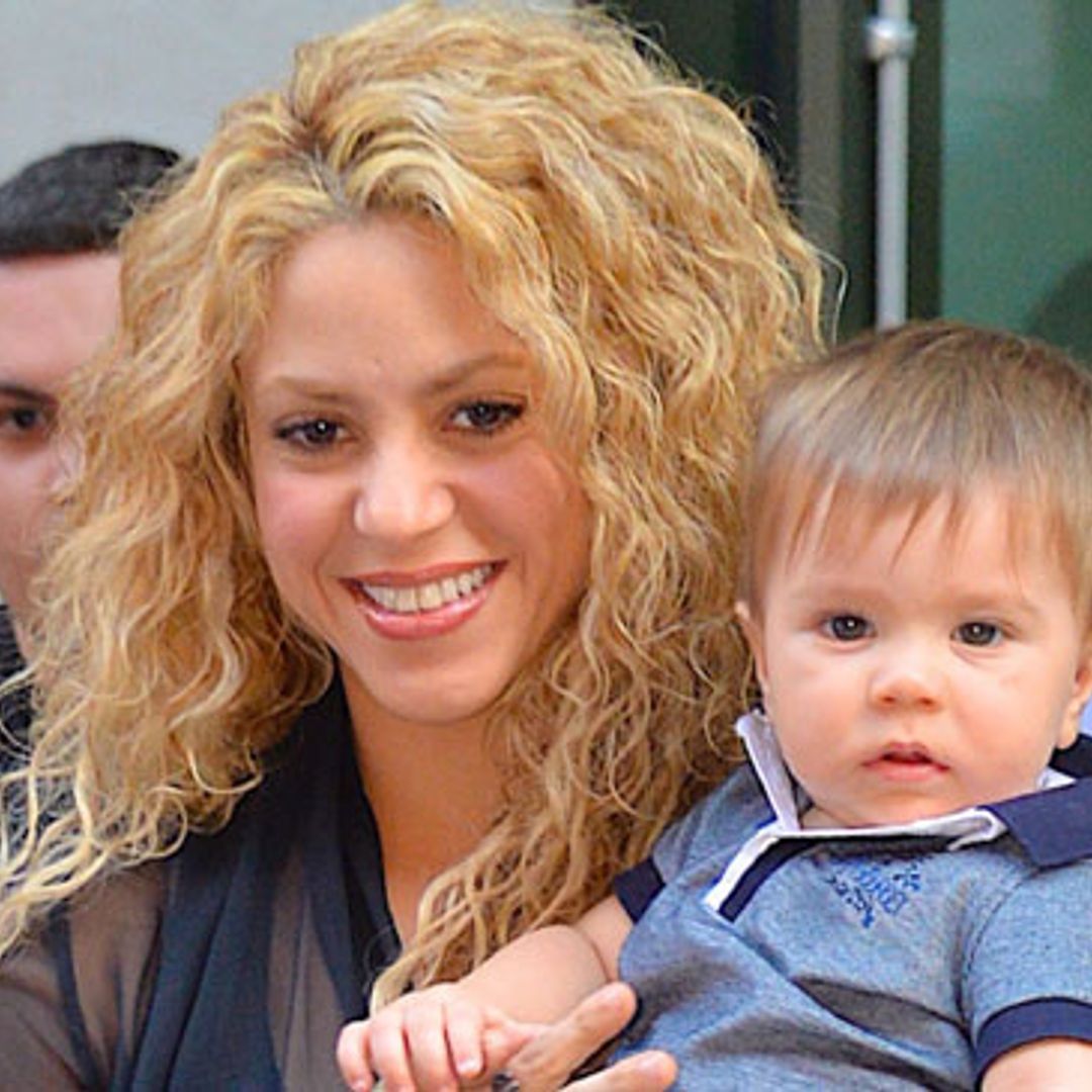 Sasha Piqué acompaña a su madre en un viaje muy especial