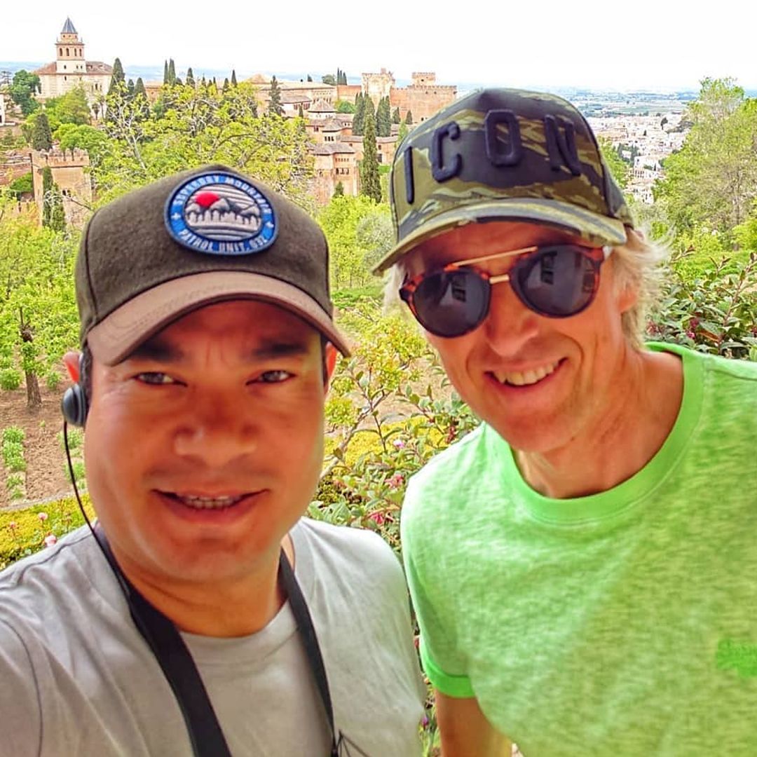 Un entrañable selfie de Jesús Calleja junto a su hijo adoptivo Ganesh