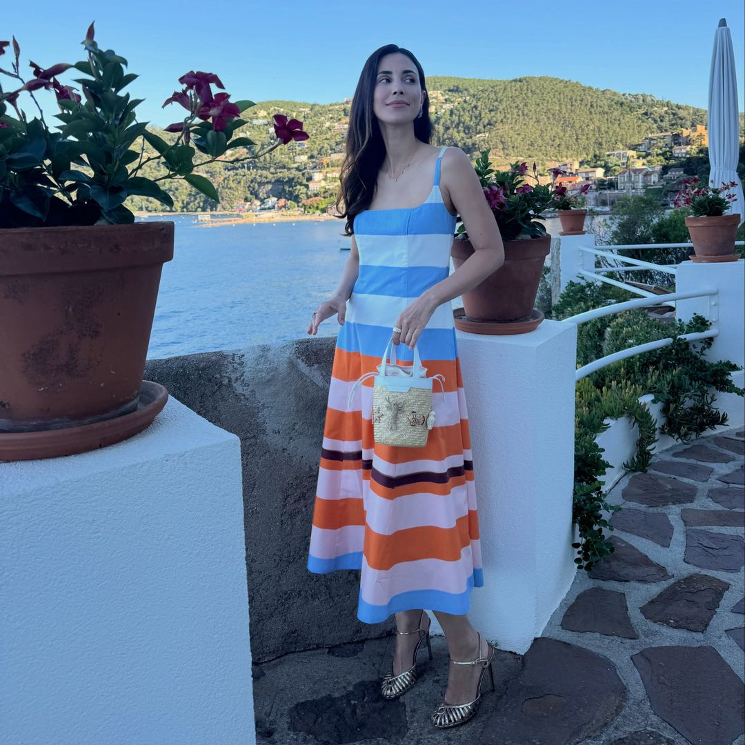 Sassa de Osma deslumbra con looks veraniegos y sofisticados que son perfectos para triunfar en una escapada frente al mar